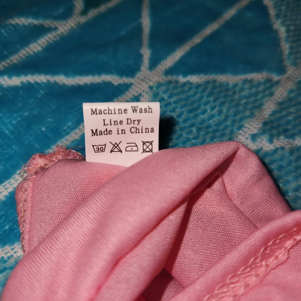 Adorable Princess shirt! SIZE Small - Picture 5 of 5